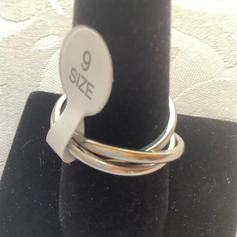 Silver Triple Interlocking Rings 9 - Picture 8 of 12